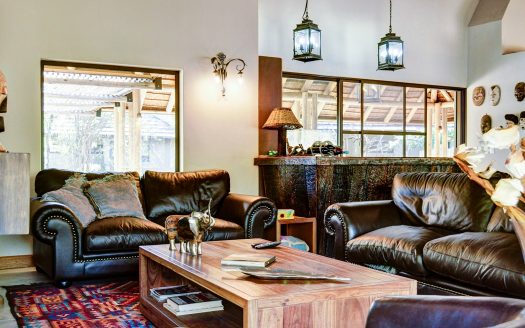 Shares for Sale: 5 Bedroom House in Hoedspruit