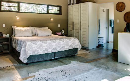 Shares for Sale: 5 Bedroom House in Hoedspruit