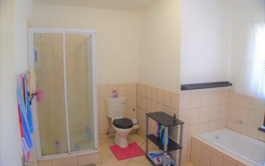 Spacious 2 bed Ground Floor