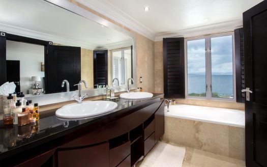 HERMANUS – PRIME SEA FRONT INVESTMENT