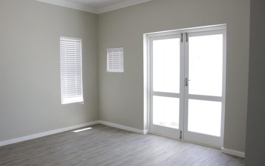 Superbly positioned development in Somerset West