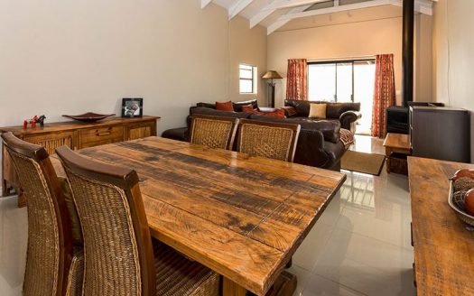 Cosy Plot & Plan in Country Estate