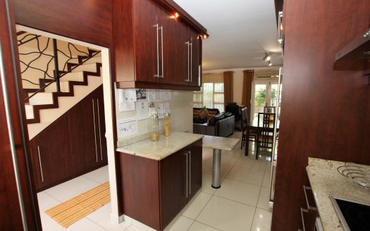 Gorgeous Family Home!!