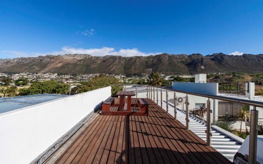 Enjoy the sound of the ocean from this holiday retreat