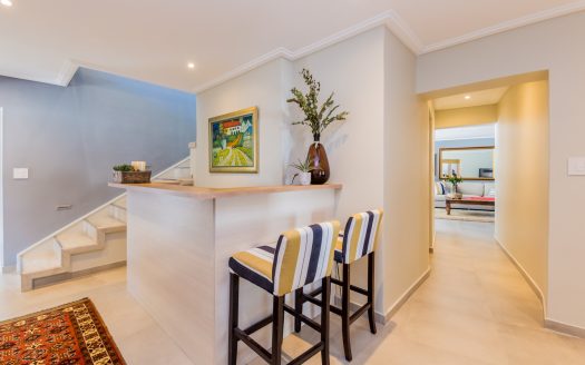 7 Bedroom luxury living – property for sale in Bloubergstrand
