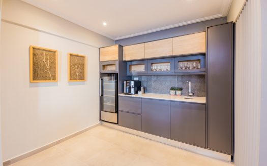 7 Bedroom luxury living – property for sale in Bloubergstrand