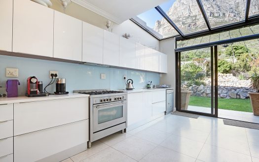 THE ENTERTAINERS DREAM