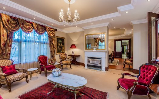 Exquisite Master Built Home – Durbanville