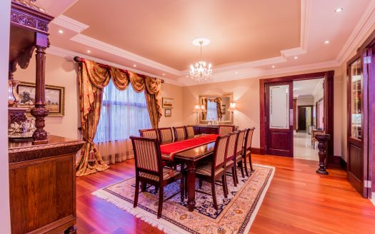 Exquisite Master Built Home – Durbanville