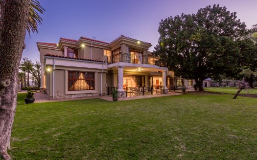 Exquisite Master Built Home – Durbanville