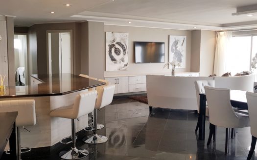 4 Bedroom beachfront PENTHOUSE