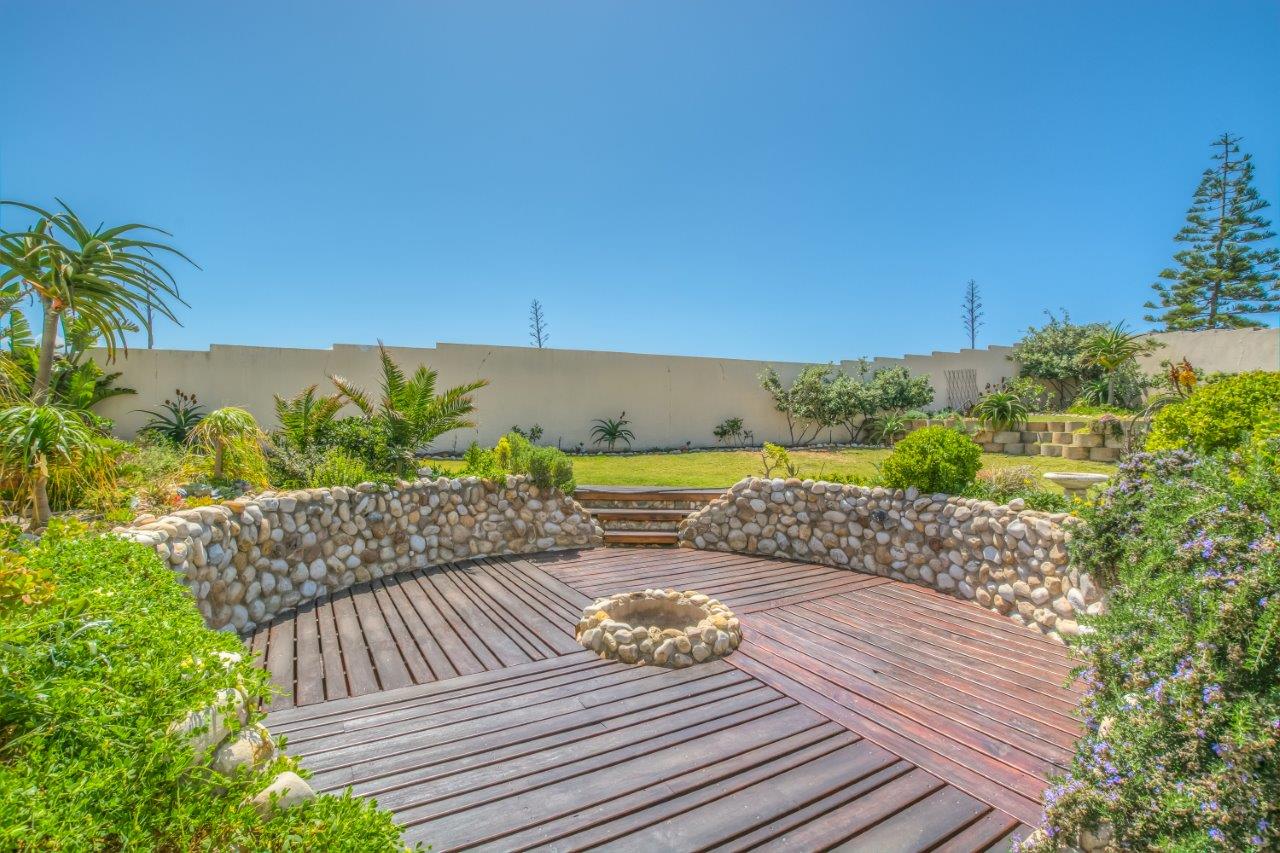 Kini Bay A Few Steps From The Beach RandTransfersRandTransfers